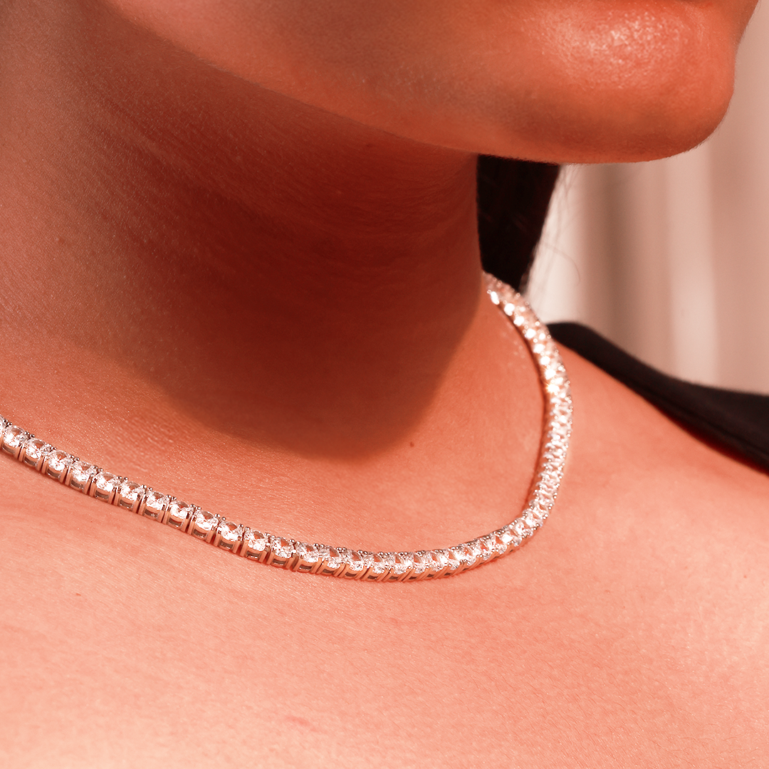 Snow White Necklace