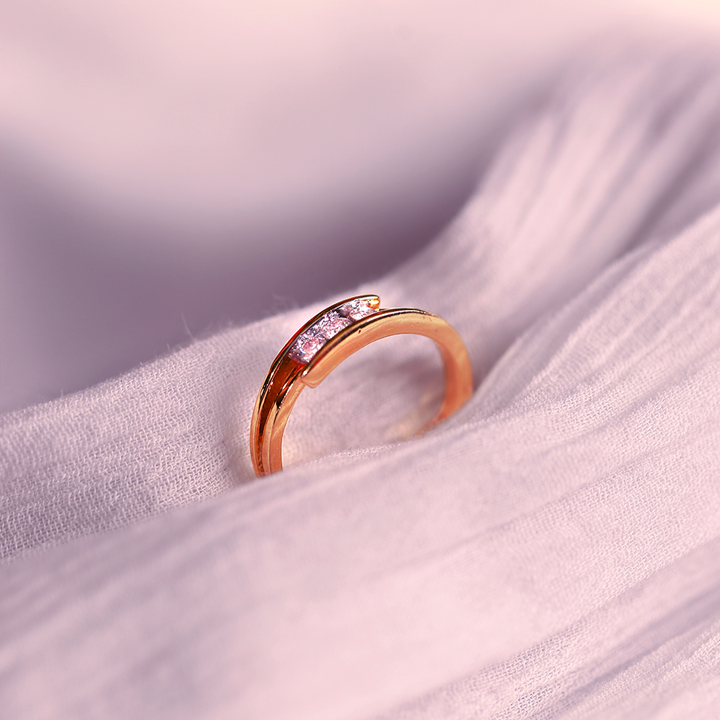 Triplet Ring