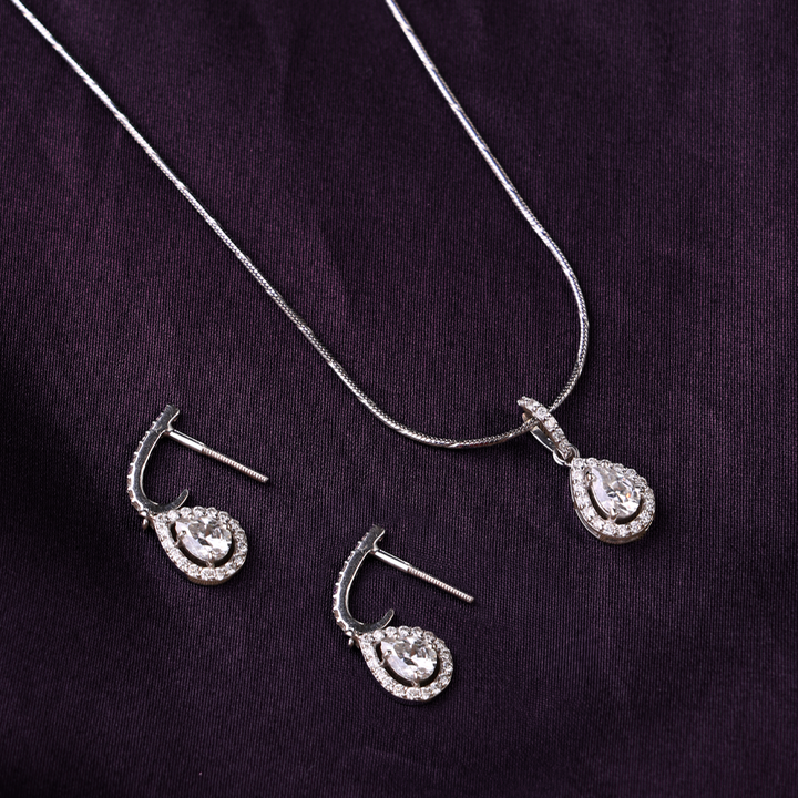 Pear Cut Set