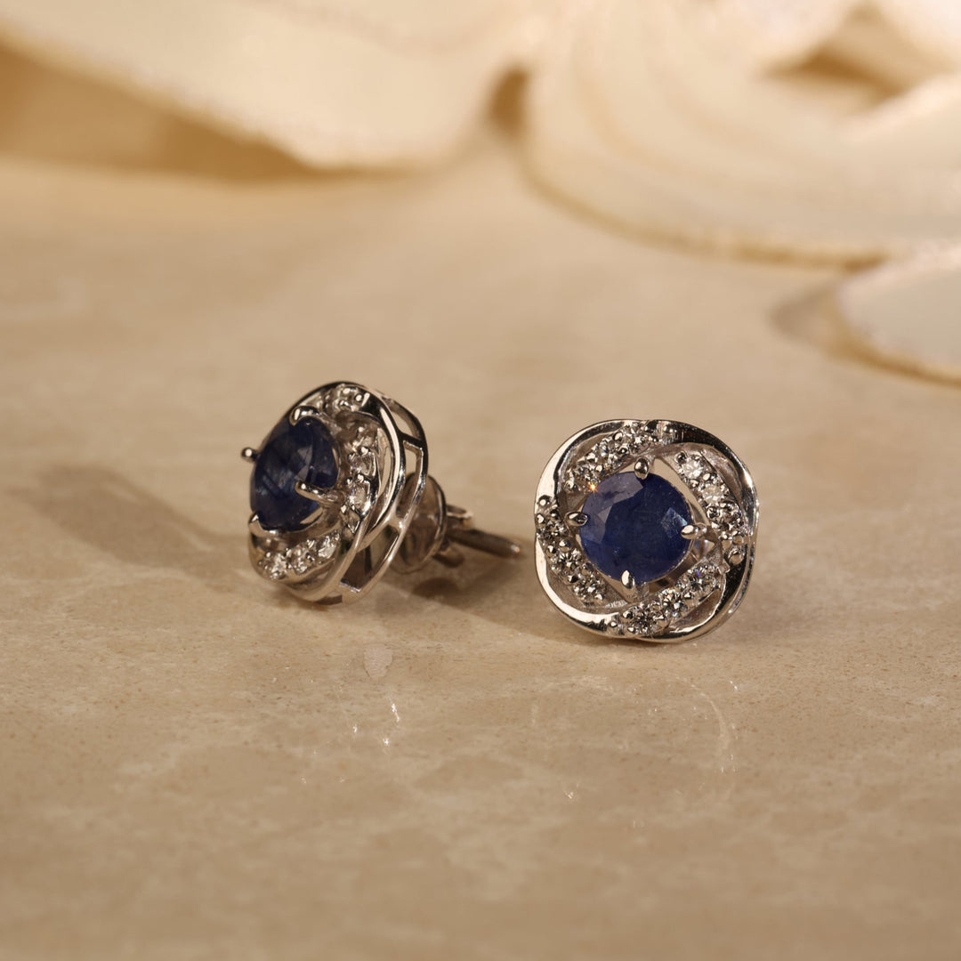 Mightnight Majesty Studs