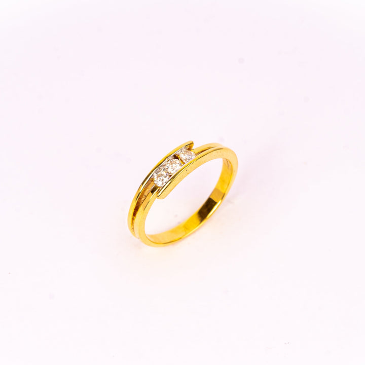 Triplet Ring