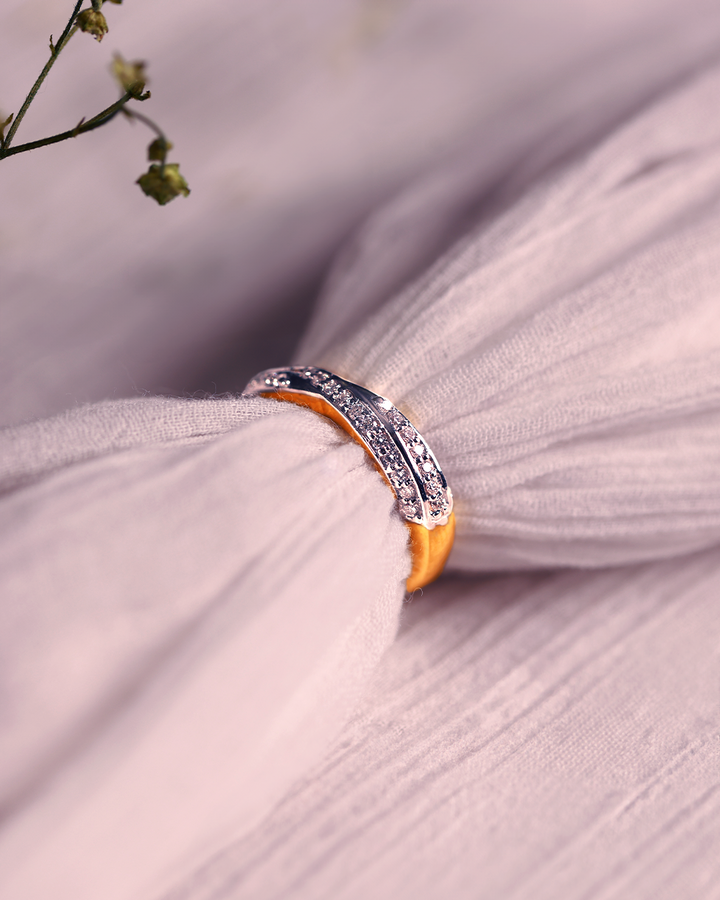 Simple Criss Cross Band