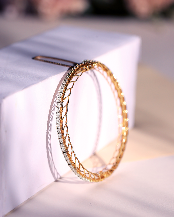 Whisper Chain Bangle