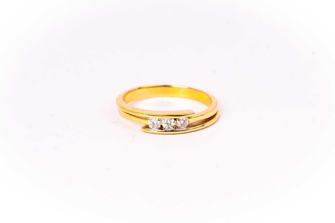 Triplet Ring