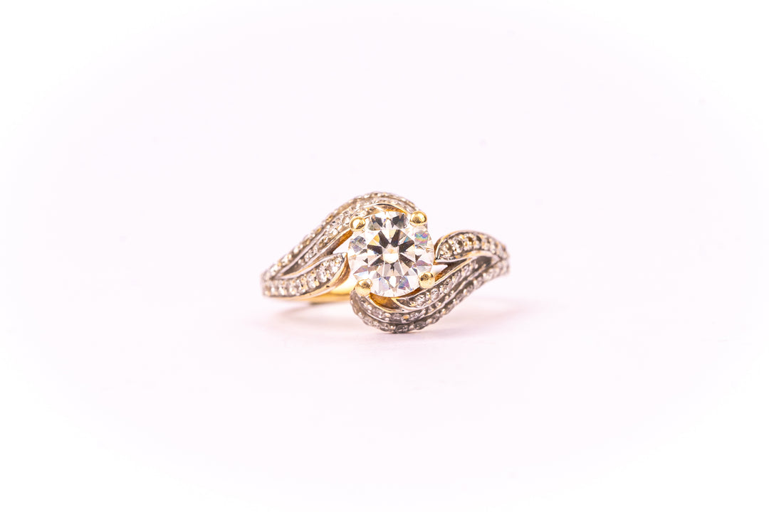 Glory Solitaire Ring