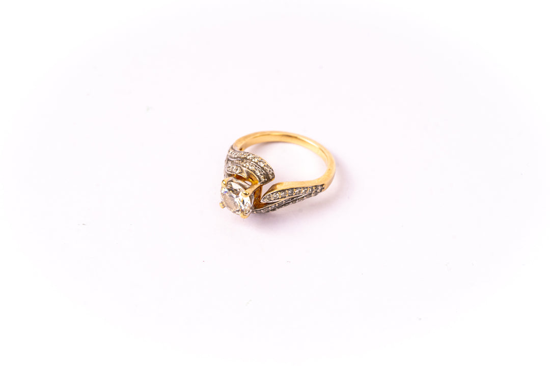 Glory Solitaire Ring