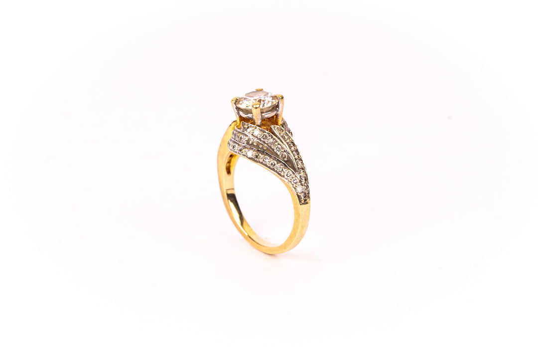 Glory Solitaire Ring
