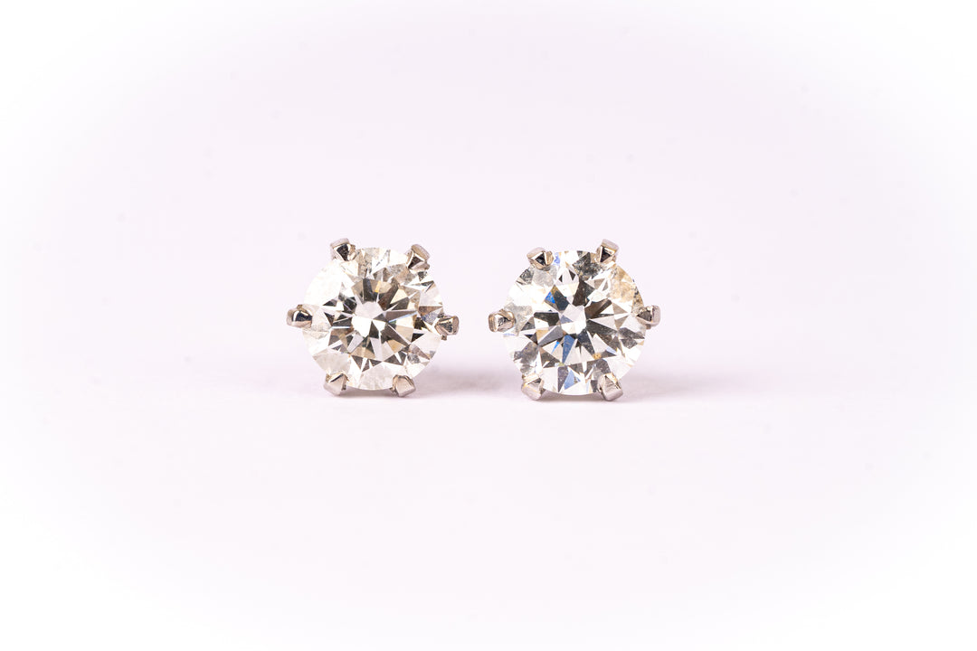 Simply Solitaire Studs