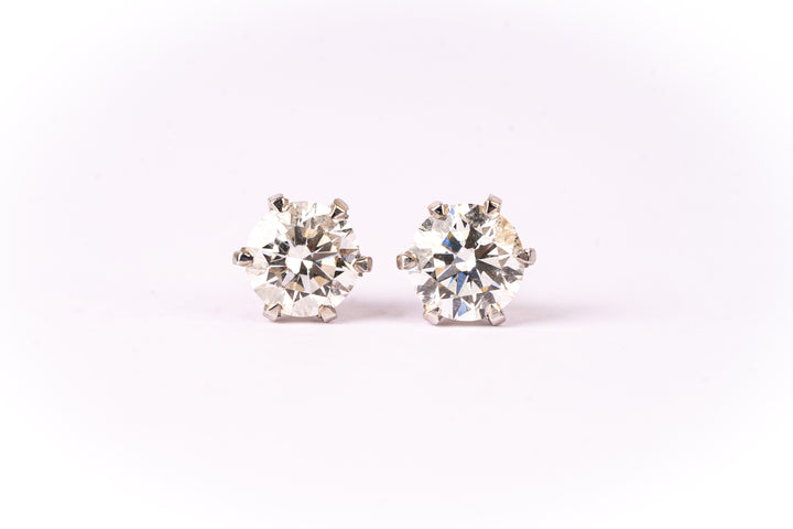 Simply Solitaire Studs