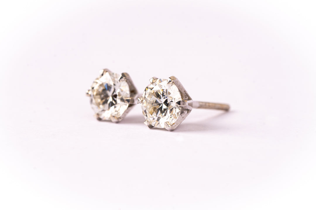 Simply Solitaire Studs